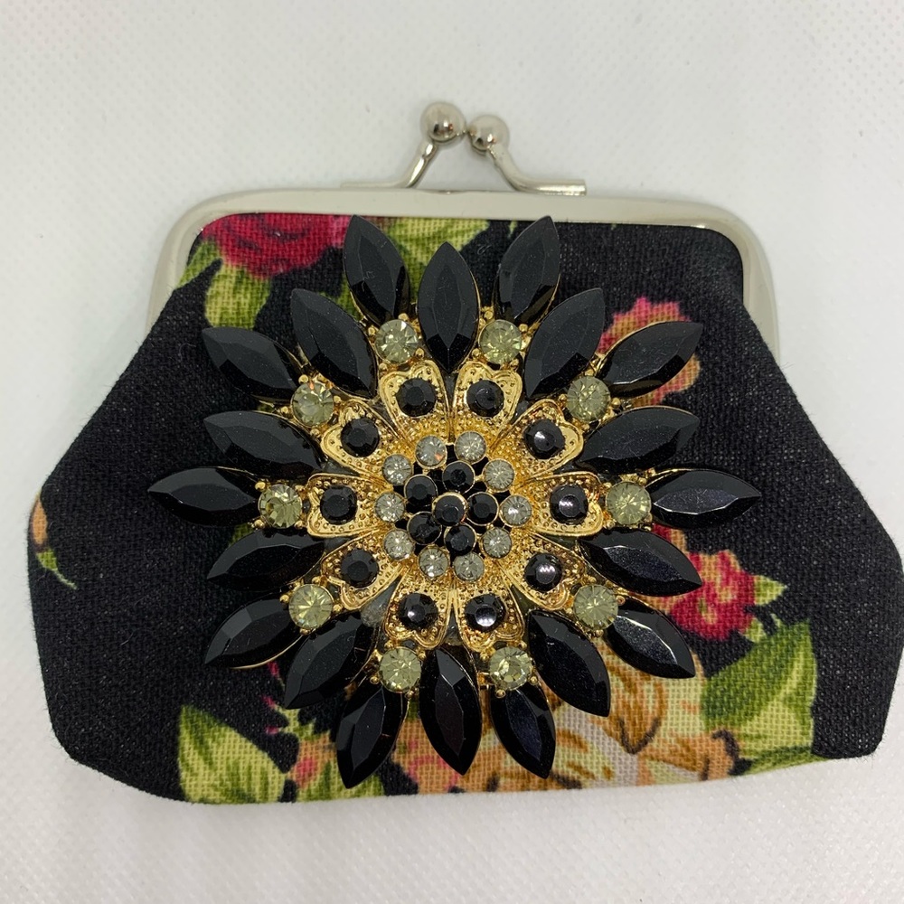 VINTAGE MINI COIN PURSE